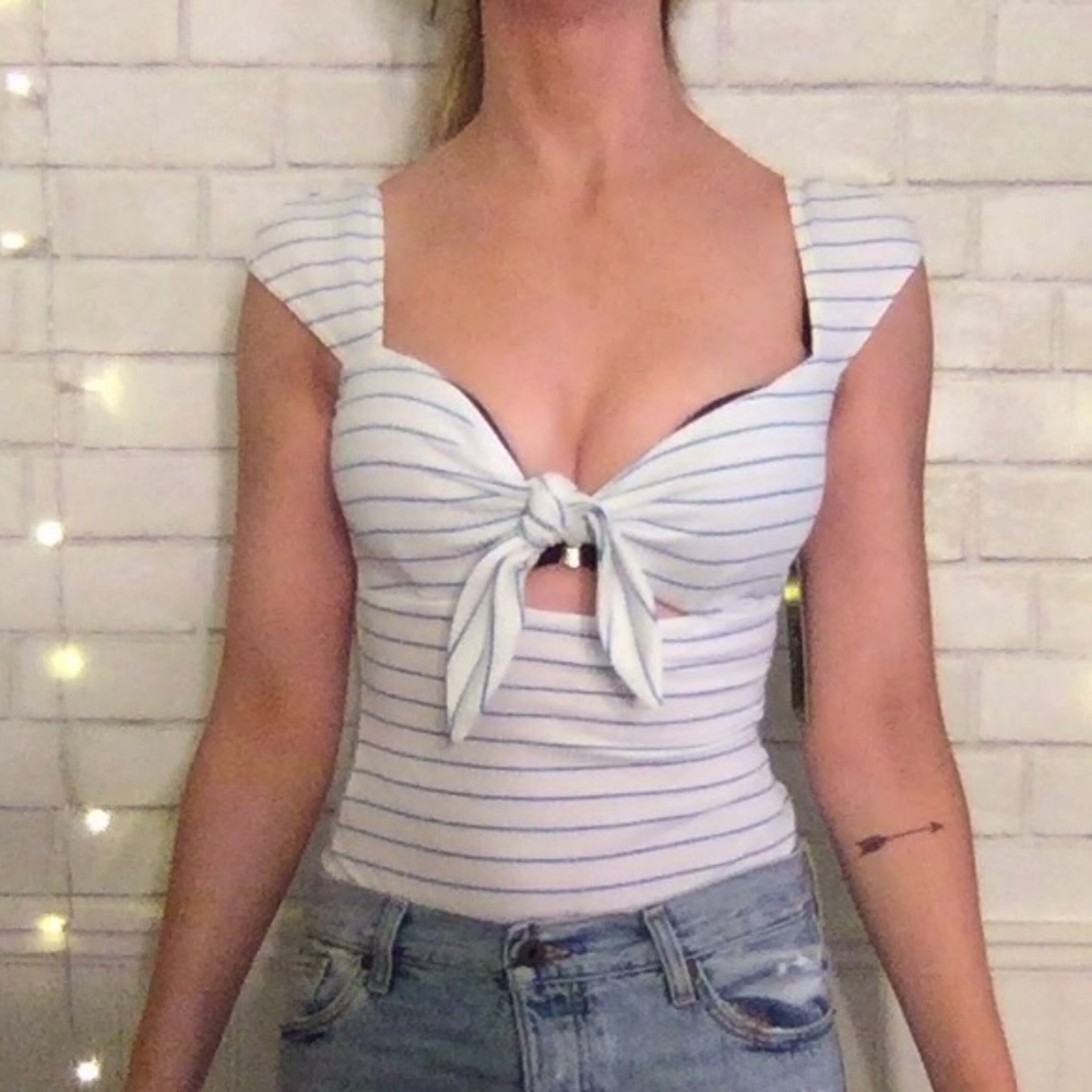 White/blue tie-up onsie